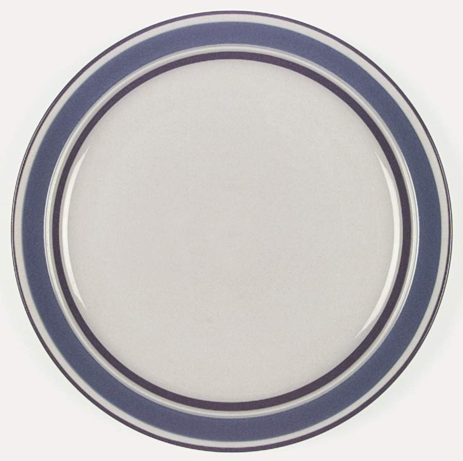 Akey Blue Dinner Plate by Dachi-1