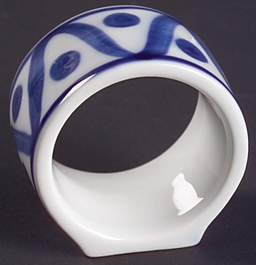 Arabesque (Sri Lanka, Phillipines) Napkin Ring by Dansk-1