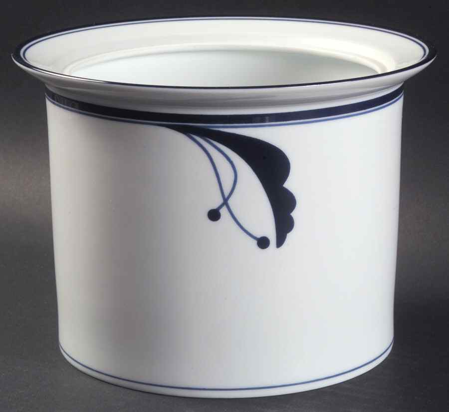 Bayberry Blue (Japan, Portugal) Medium Canister No Lid by Dansk-1