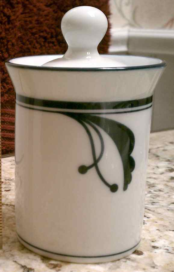 Bayberry Blue (Japan, Portugal) Sugar Bowl & Lid by Dansk-1
