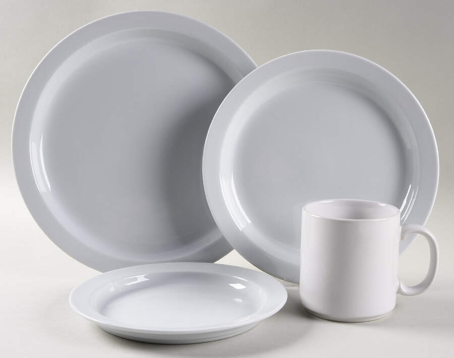Bisserup White 32  Piece Estate Set by Dansk-1