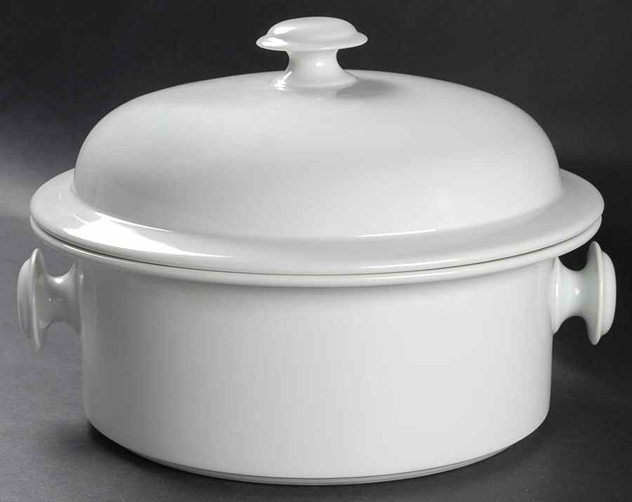Bisserup White 3 Quart Round Covered Casserole by Dansk-1