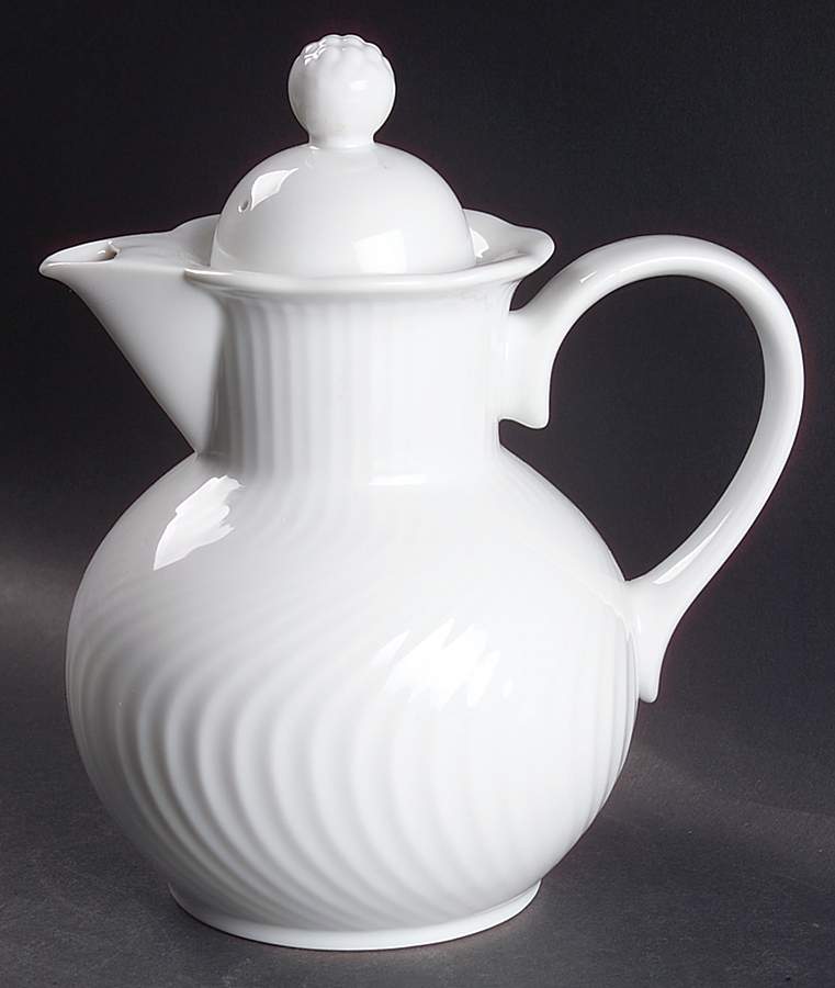 Blanc Teapot & Lid by Dansk-1