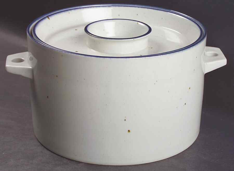 Blue Mist 2.5 Qt Round Covered Casserole by Dansk-1