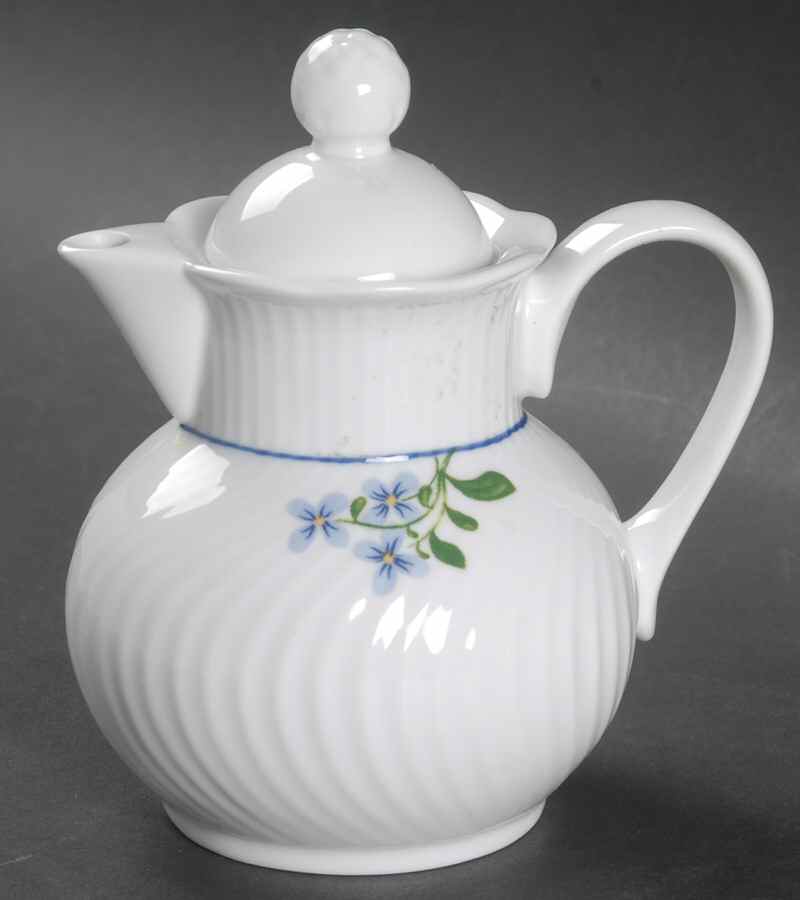 Blossom Creamer & Lid by Dansk-1