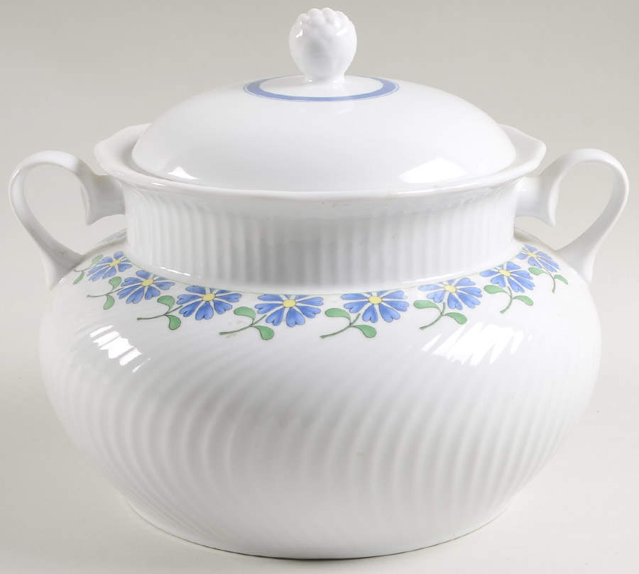 Bouquet Tureen &  Lid by Dansk-1
