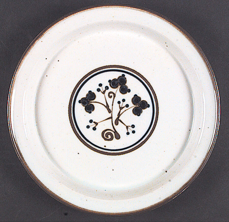 Bramble Dinner Plate by Dansk-1