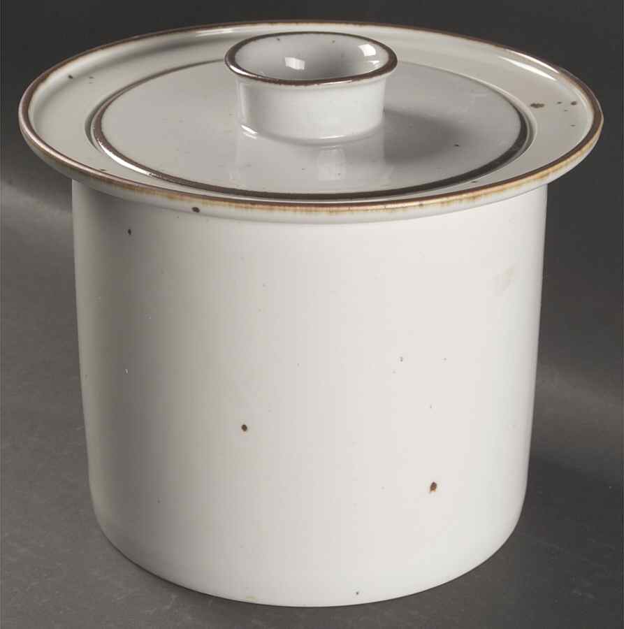 Brown Mist 3.25 Quart Round Covered Casserole by Dansk-1