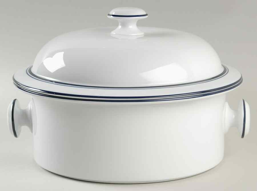 Christianshavn Blue 3.5 Quart Round Covered Casserole by Dansk-1