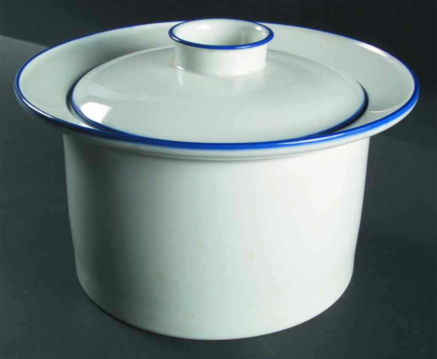 Epoch Blue 3 Quart Round Covered Casserole by Dansk-1