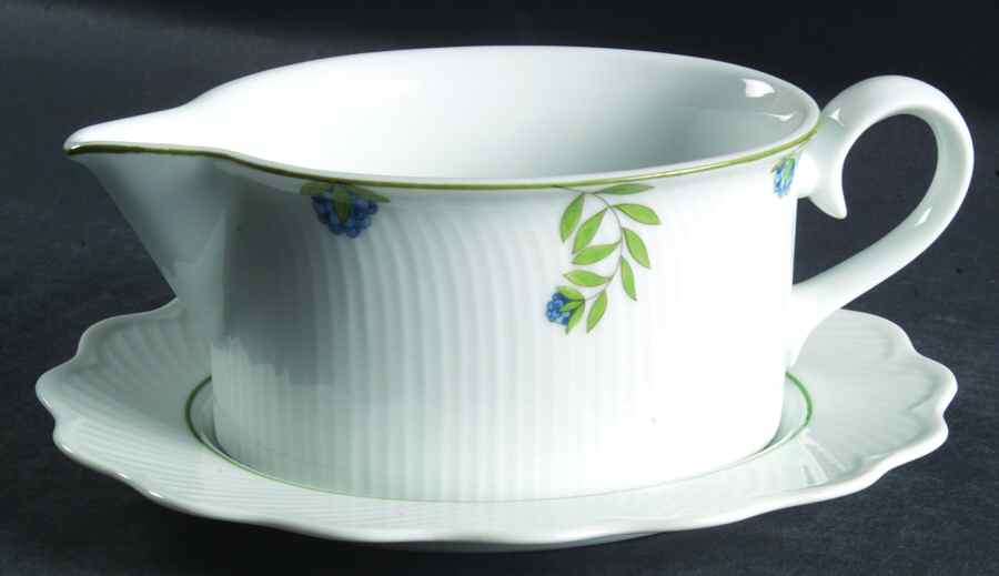Floret Gravy Boat & Underplate by Dansk-1