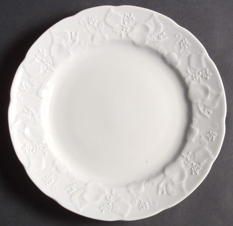 Ivy Luncheon Plate by Dansk-1