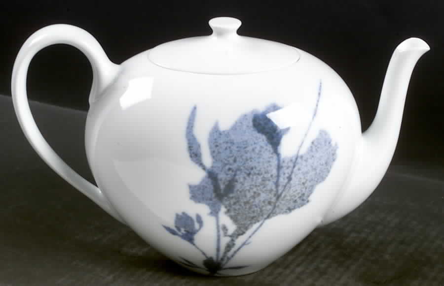 Magnolia Blue Tea/Coffee Pot & Lid by Dansk-1