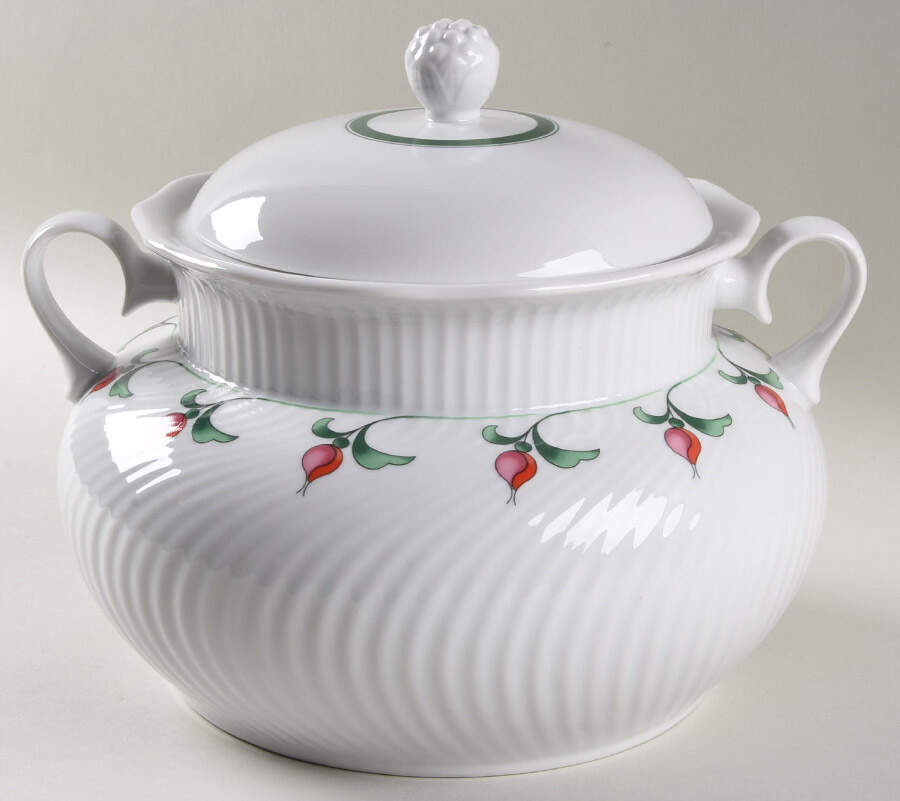 Rosebud Tureen & Lid by Dansk-1