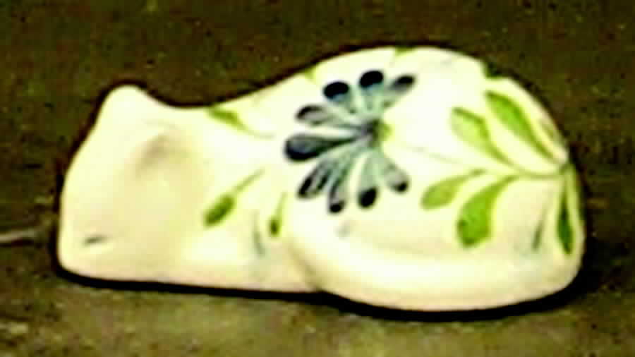 Sage Song Cat Figurine by Dansk-1