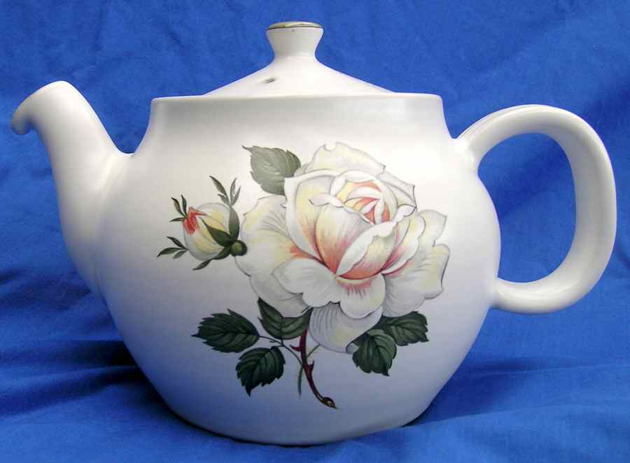 Charm Teapot & Lid by Denby-Langley-1