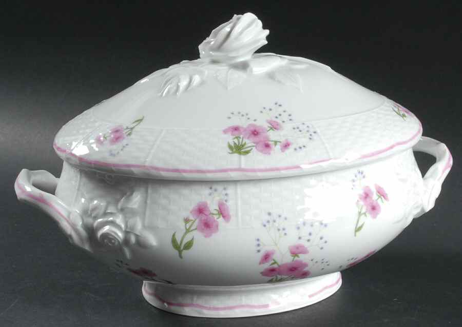 Dawn Mist Oval Covered Vegetable by Denby-Langley-1