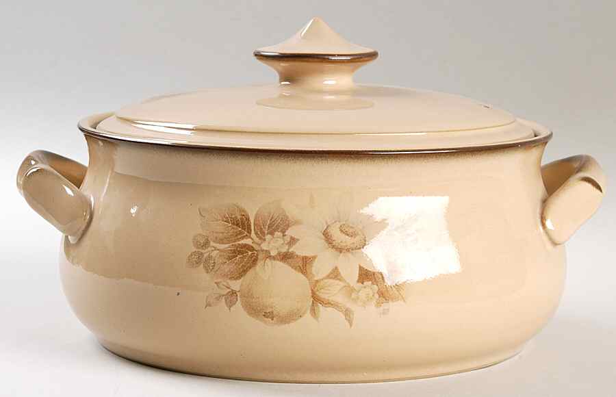 Images 2 Qt Round Covered Casserole by Denby-Langley-1