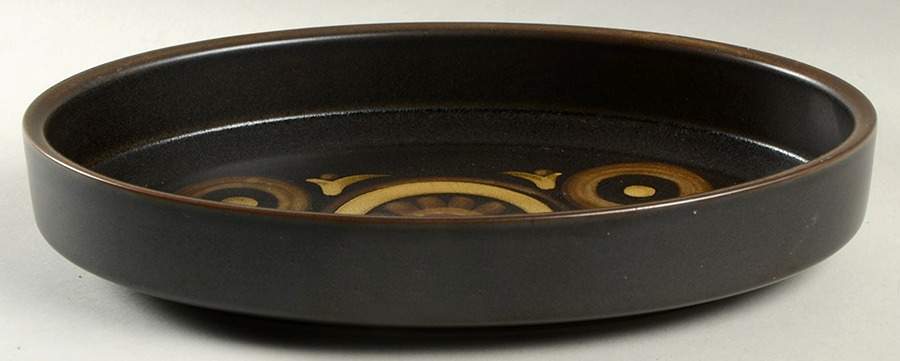 Samarkand Brown 11" Oval Baker by Denby-Langley-1