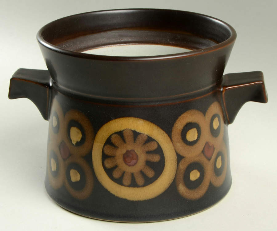 Samarkand Brown 1.5 Qt Round Casserole No Lid by Denby-Langley-1