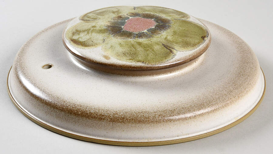 Troubadour Lid for 2.5 Qt Round Casserole by Denby-Langley-1