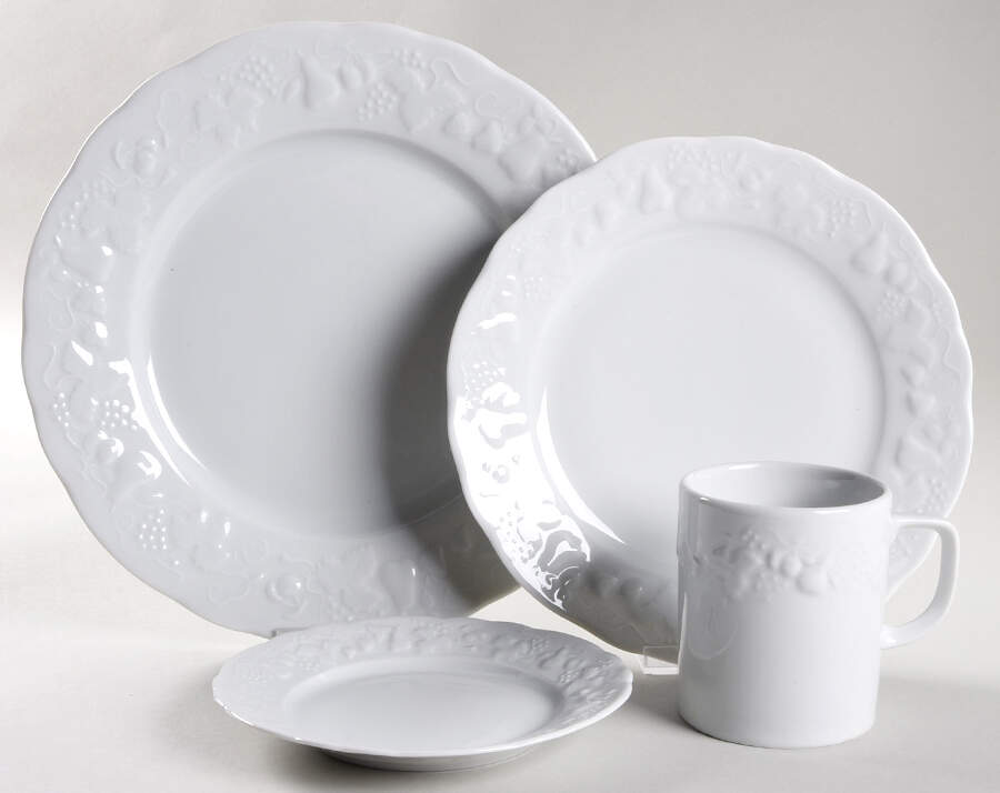 California (Blanc De Blanc) 32  Piece Estate Set by Philippe Deshoulieres-1