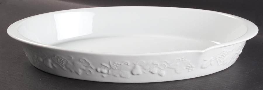 California (Blanc De Blanc) 17" Oval Baker by Philippe Deshoulieres-1