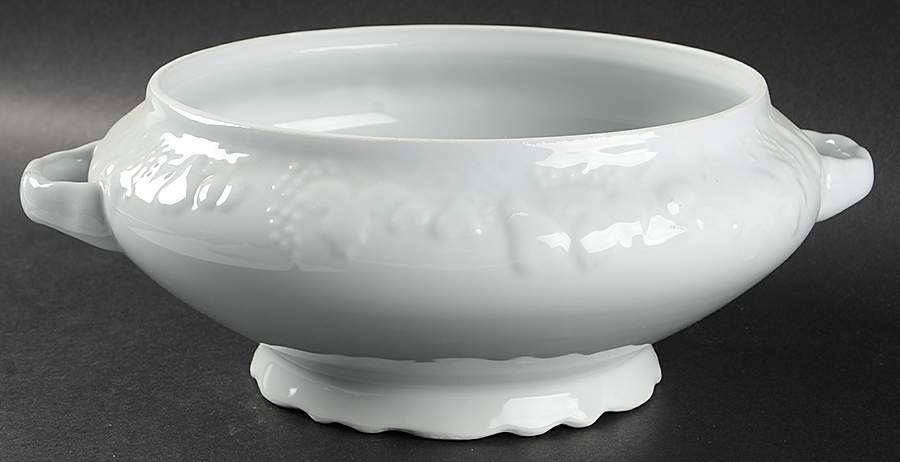 California (Blanc De Blanc) Round Vegetable No Lid by Philippe Deshoulieres-1
