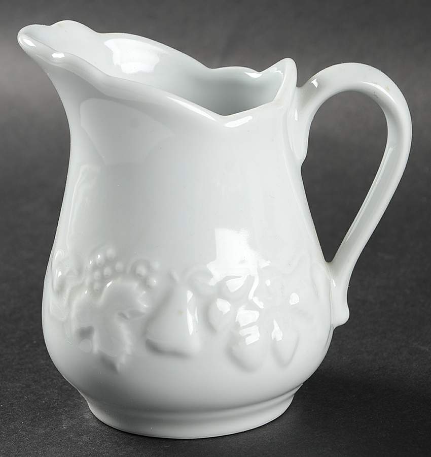 California (Blanc De Blanc) Creamer by Philippe Deshoulieres-1