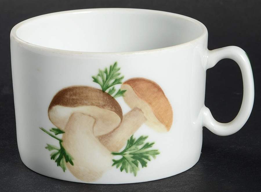 DEP1 Flat Cup by Philippe Deshoulieres-1