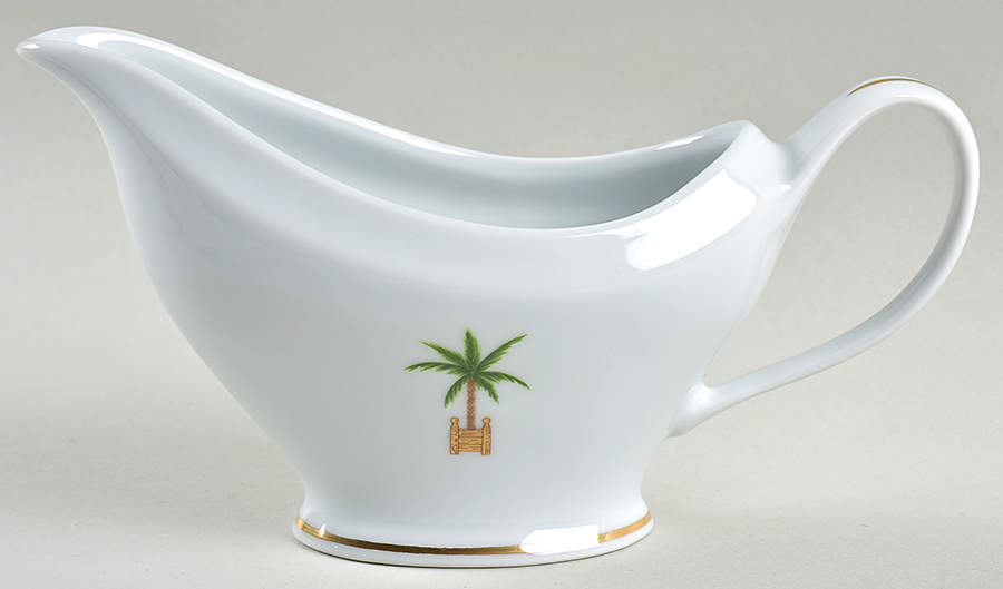 Maldives Gravy Boat by Philippe Deshoulieres-1