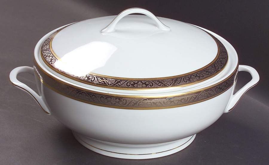Orleans Tureen & Lid by Philippe Deshoulieres-1