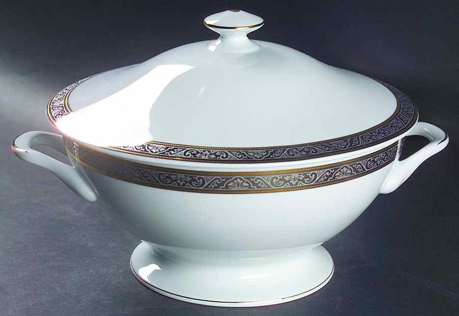 Orleans Tureen & Lid by Philippe Deshoulieres-1