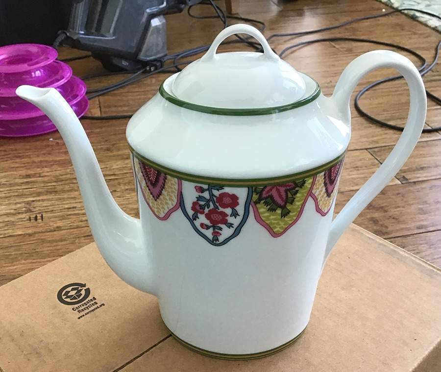 Persepolis Coffee Pot & Lid by Philippe Deshoulieres-1