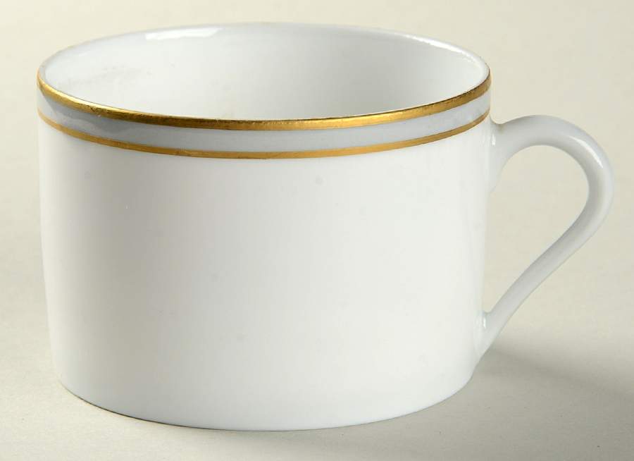 Presidence Gray Flat Cup by Philippe Deshoulieres-1