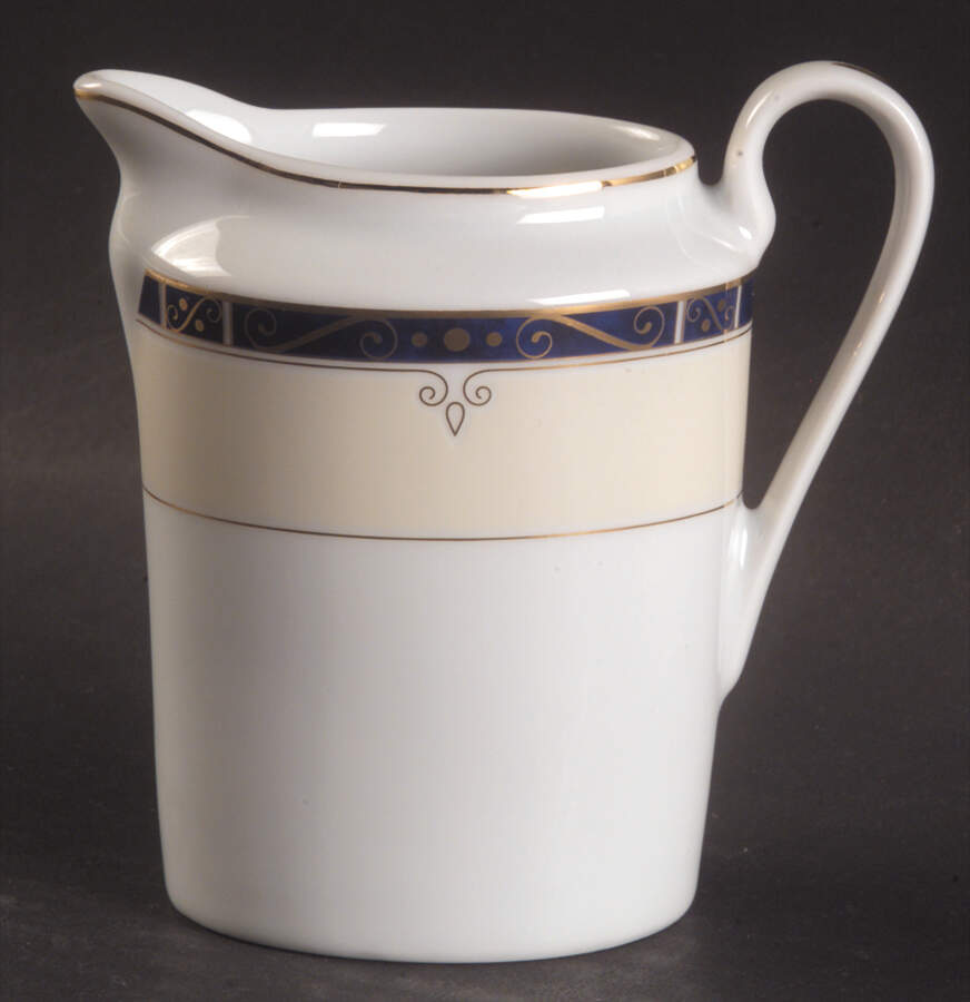 Scala Blue Creamer by Philippe Deshoulieres-1