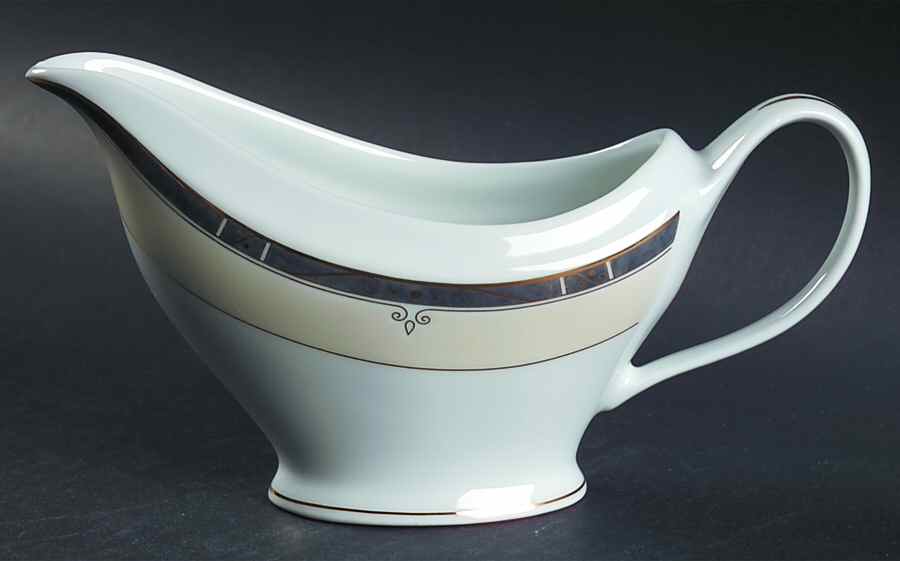 Scala Gray Gravy Boat by Philippe Deshoulieres-1