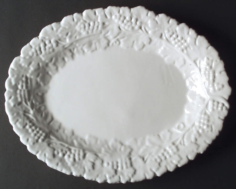 Grappa 14" Oval Serving Platter by Deruta (Italy)-1