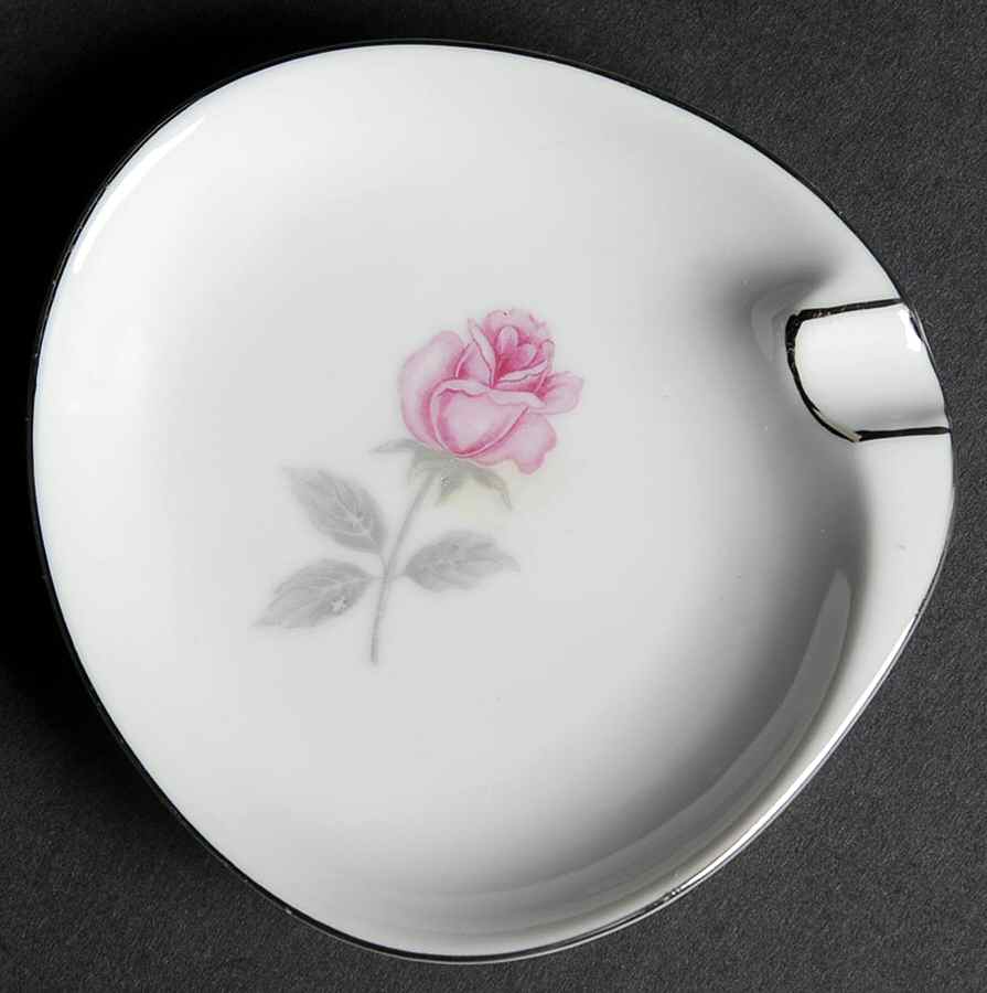 Zephyr Small Ashtray by Deville-1