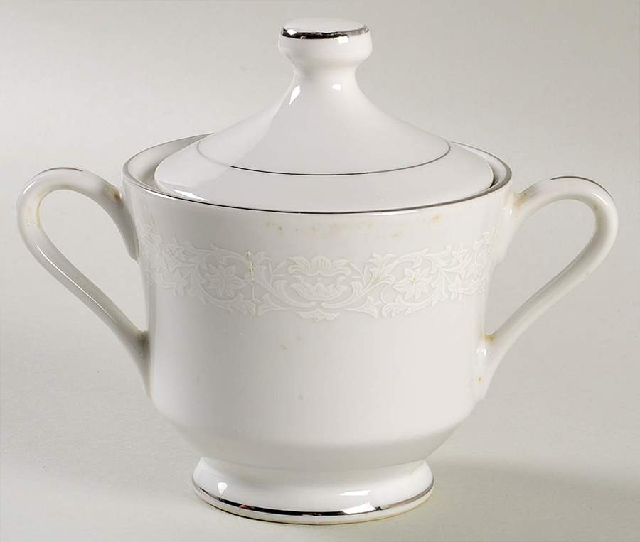 Charm Sugar Bowl & Lid by Diamond (Japan)-1