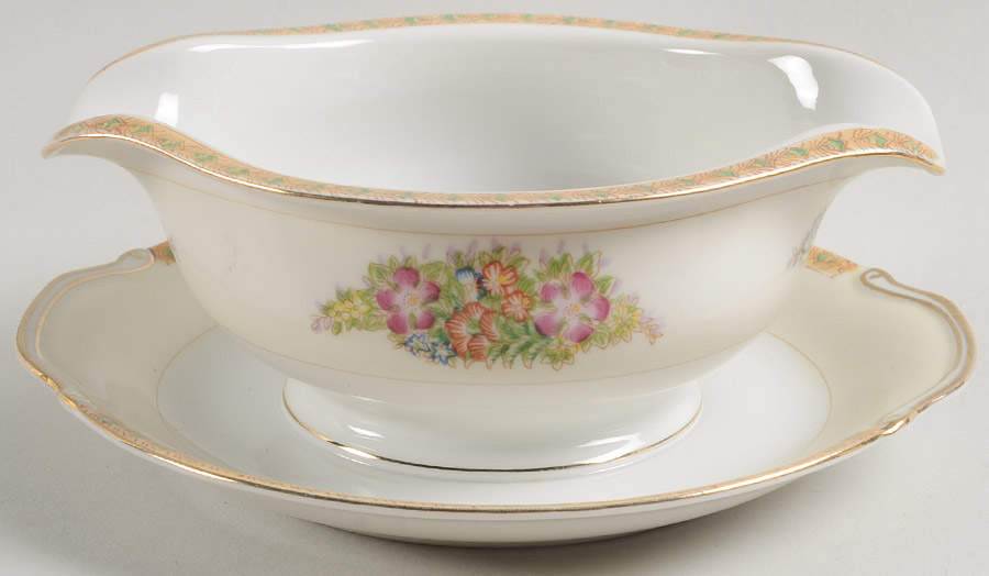 DIA4 Gravy Boat with Attached Underplate by Diamond (Japan)-1