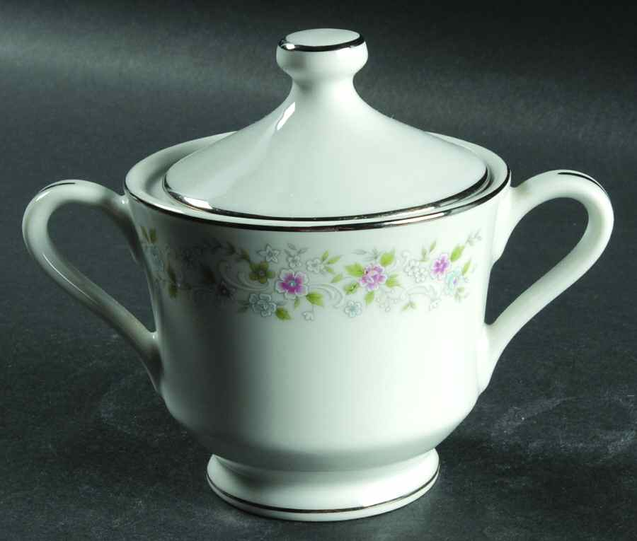 Richmond Sugar Bowl & Lid by Diamond (Japan)-1
