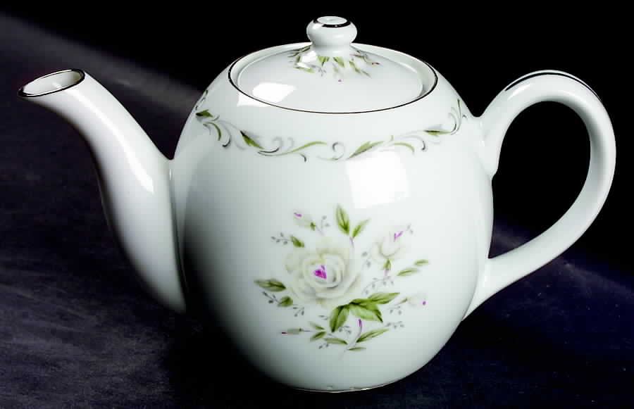 Romance Teapot & Lid by Diamond (Japan)-1