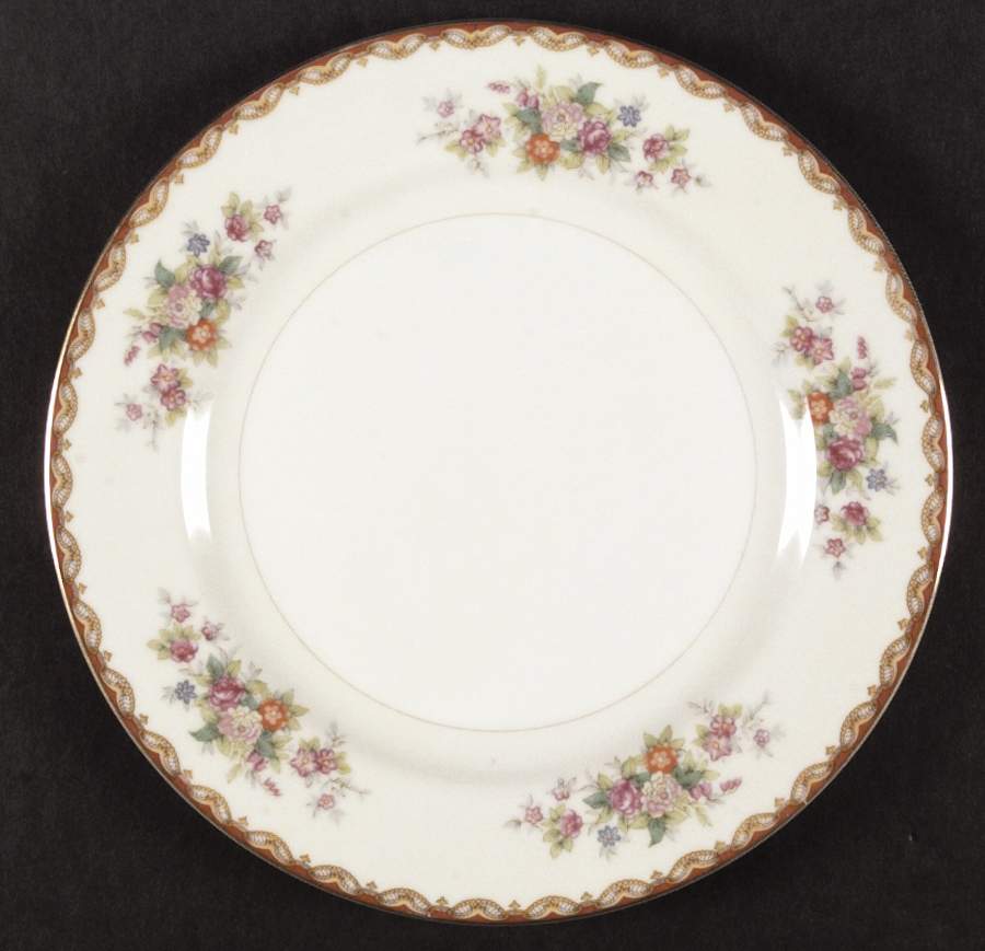 Roslyn Dinner Plate by Diamond (Japan)-1