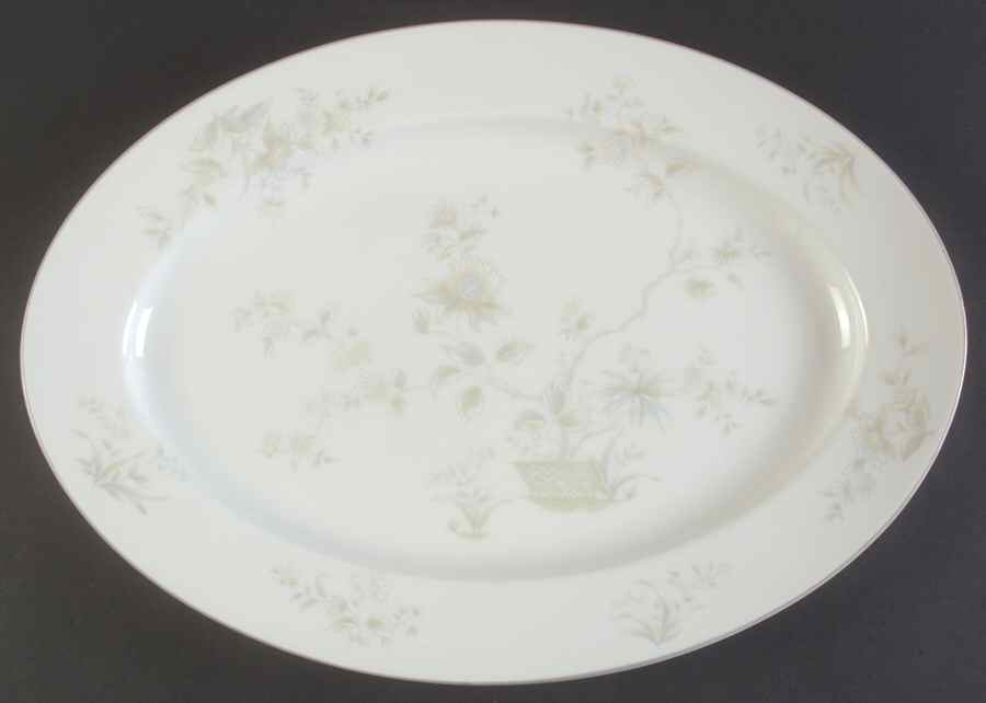 Trousseau 16" Oval Serving Platter by Diamond Craft-1