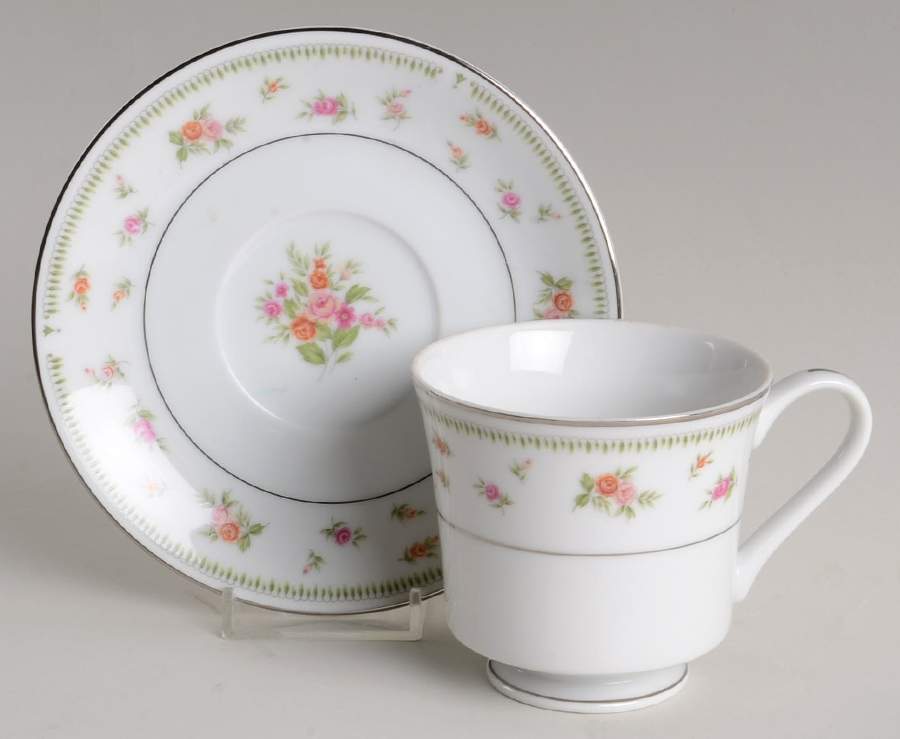 Alicia Footed Cup & Saucer Set by Daniele-1