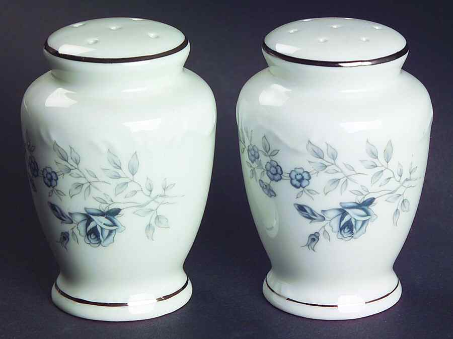 Baroque Bleu Salt & Pepper Set by Daniele-1