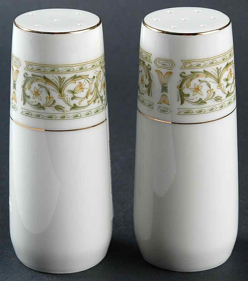Felicity Salt & Pepper Set by Daniele-1