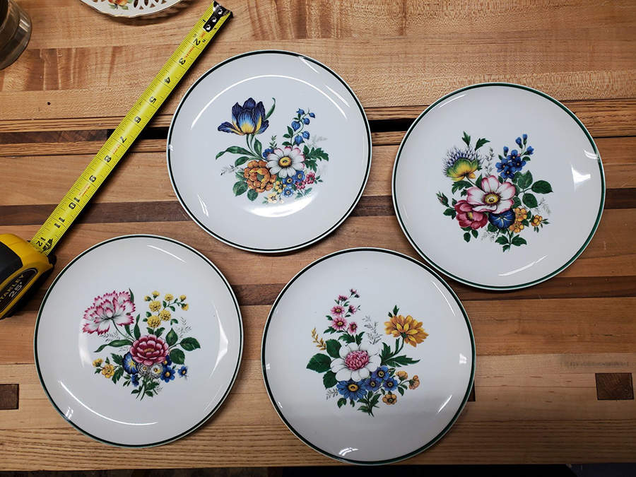 Medici Luncheon Plate by Dolphin-1