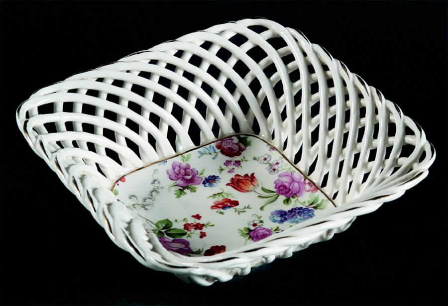 DORSET (CHEERY CHINTZ, GOLD TRIM) 4" Square Open Weave Basket by Erphila-1